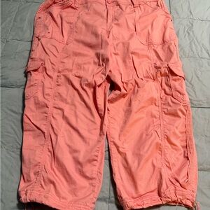 Style & Co. Coral color cargo capris NWOT lost weight cannot wear